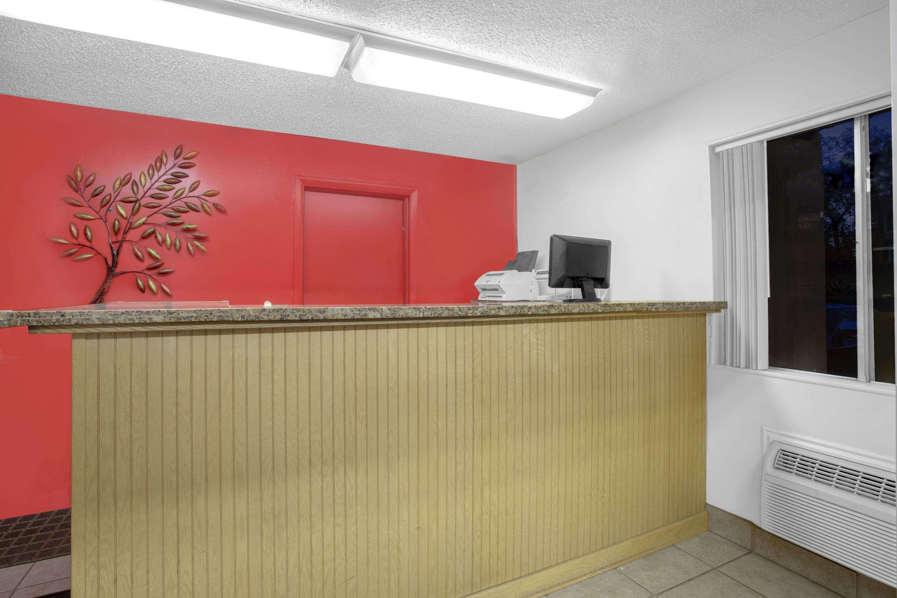 Days By Wyndham Hotel